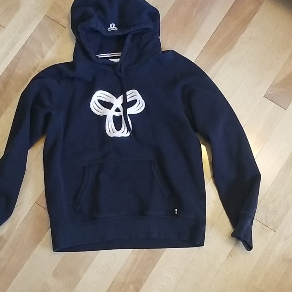COPY - Pre-loved Aritiza TNA Sweater